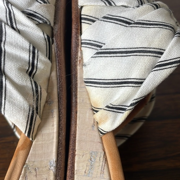 Joie, euro 38.5 US 7-7.5, women’s striped fabric and leather flat slip-on sandal - Picture 10 of 11